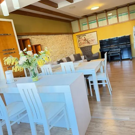 Old Town Center 3 דירה *