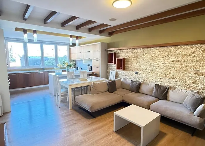 Old Town Center 3 Lejlighed