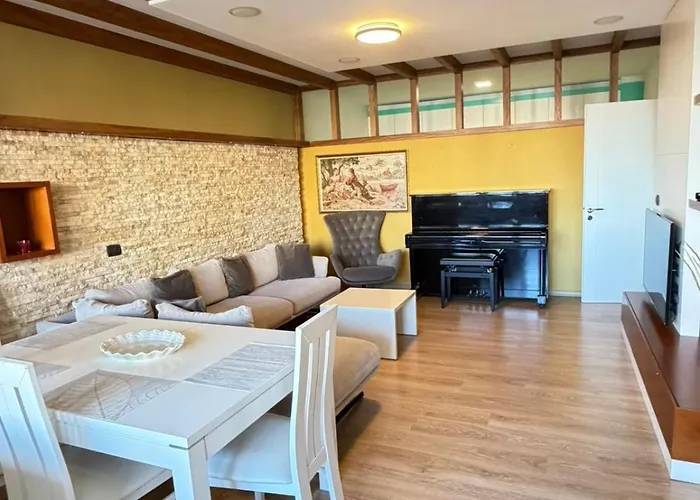 Old Town Center 3 Durrës