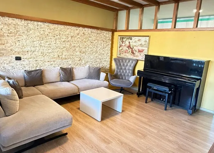 Old Town Center 3 Lejlighed